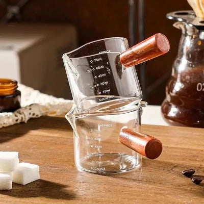 Italian Creative Milk Cup Glass Measuring Cup With Scale