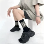 Cashmere Contrast Logo Crew Socks - Image 3