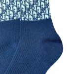 Cashmere Contrast Logo Crew Socks - Image 13